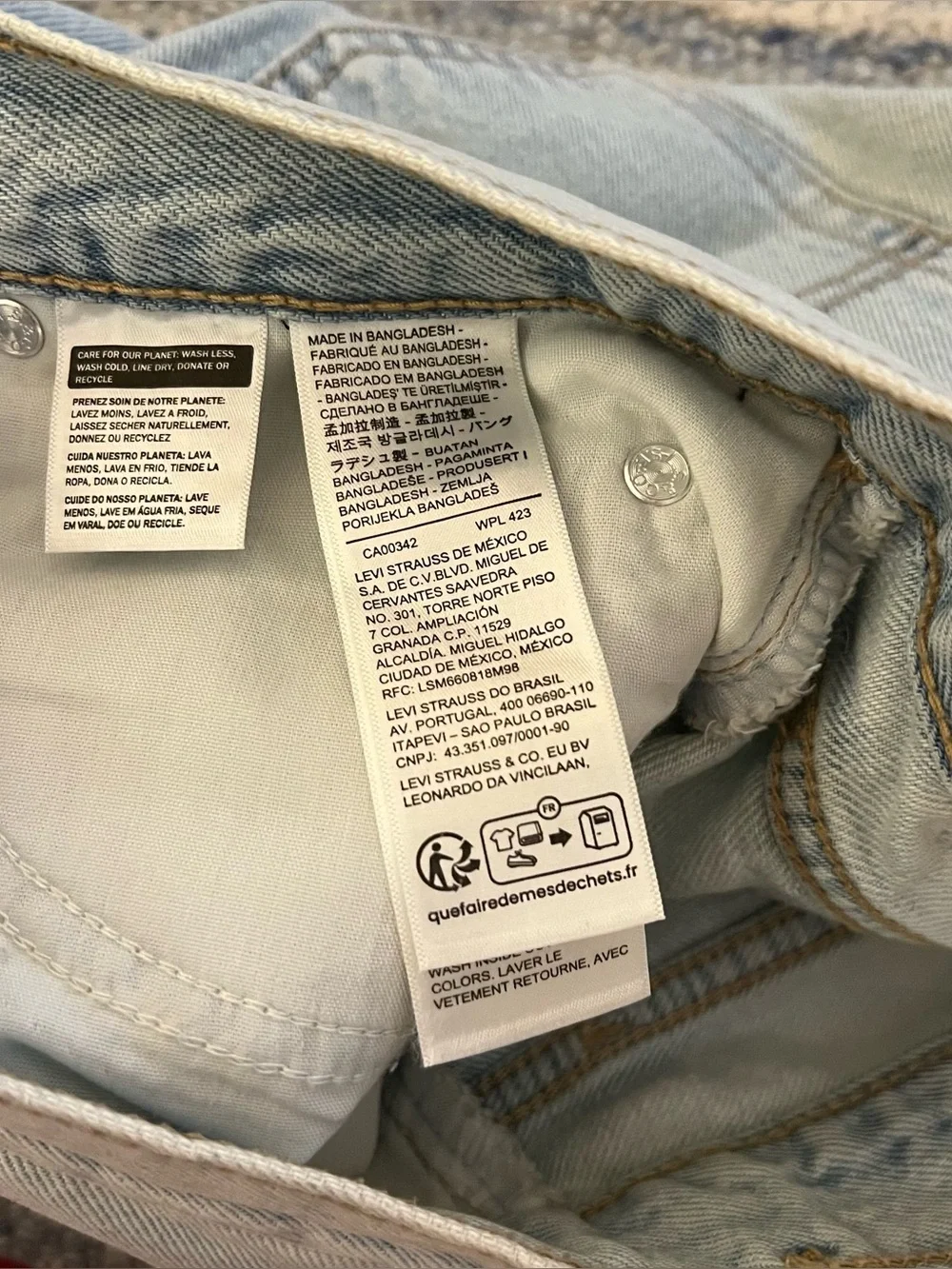 Levi’s ‘94 Baggy Denim Shorts 27